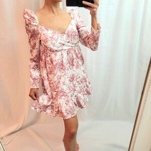 Missguided + Pink Floral Long Sleeve Dress